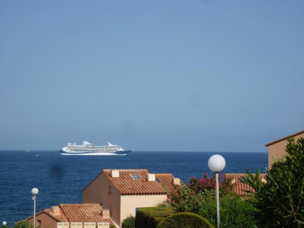 Logement Calme Proche Mer, 4 Personnes, St Aygulf Fréjus 外观 照片
